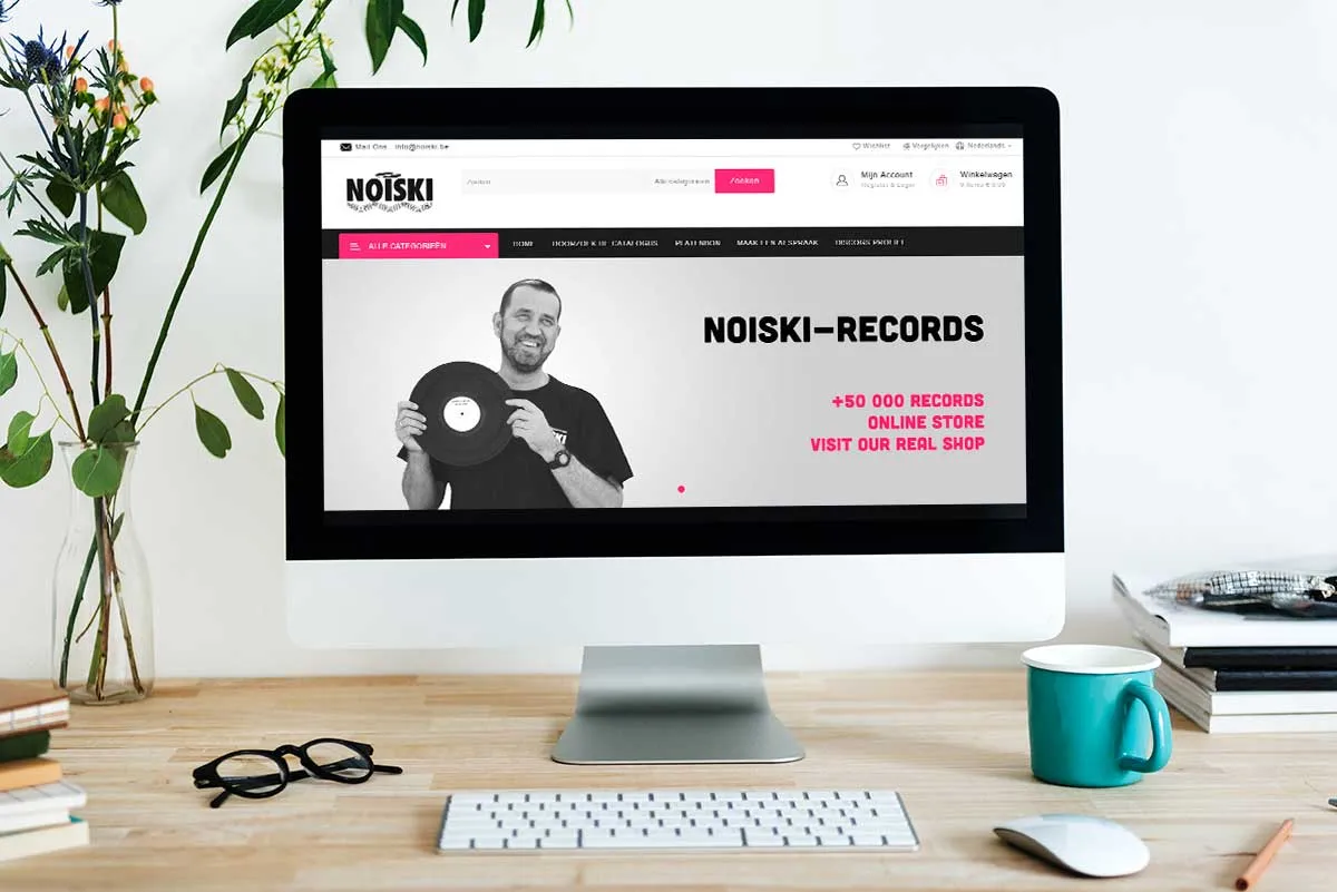 Webshop op maat van Noiski Records, gemaakt door Gettoweb, op een desktopscherm